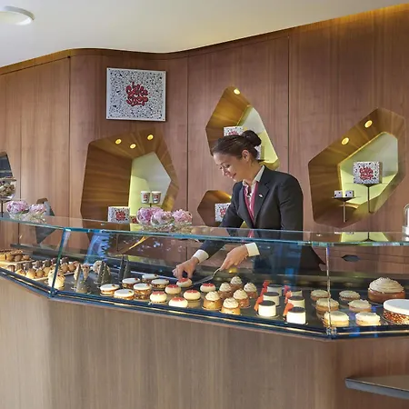 Mandarin Oriental, Ξενοδοχείο 5*