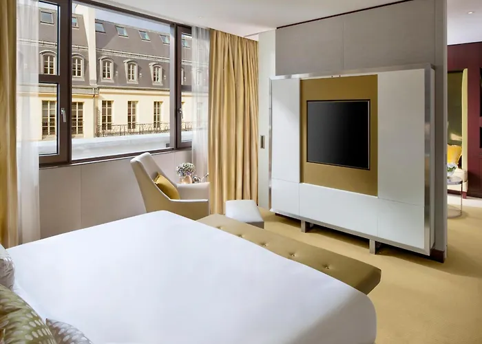 만다린 오리엔탈, 호텔 파리