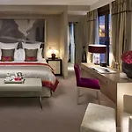 فندق Mandarin Oriental, باريس