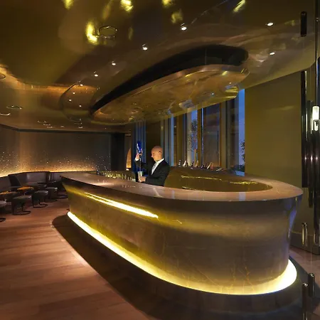 Mandarin Oriental, Szálloda 5*