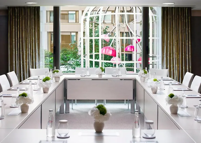 Mandarin Oriental, Ξενοδοχείο